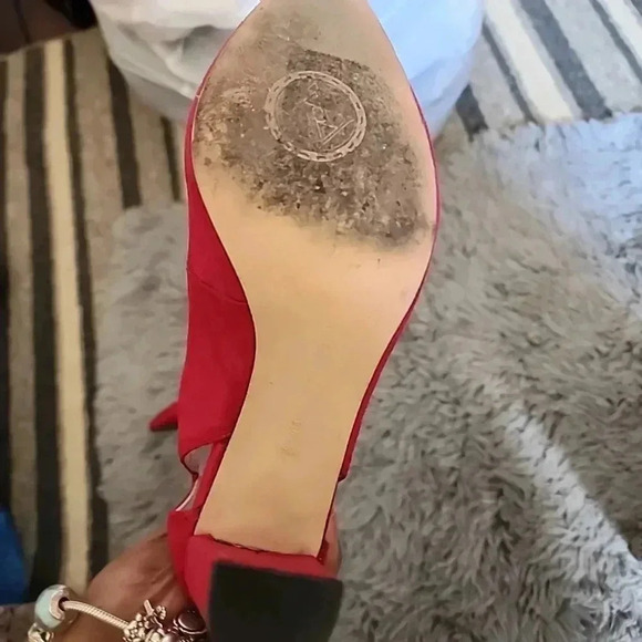 Adrienne Vittadina burgandy red block heels. Size 6 - Picture 9 of 9